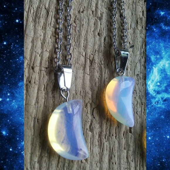 🌙💙Crescent Moon Opalite Stone Necklace - Picture 6 of 12